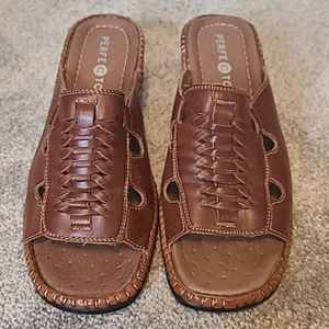 PERFECTO Brown Leather Sandals Size 7